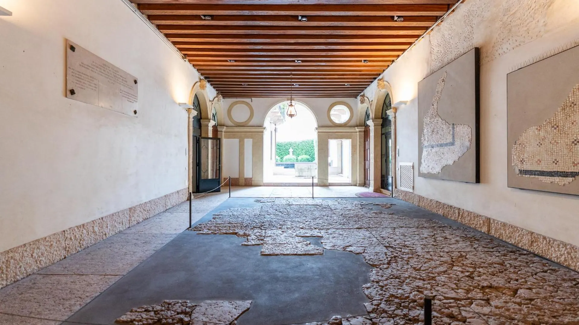 Apartment Domus Verona - Palazzo Lugo Italy