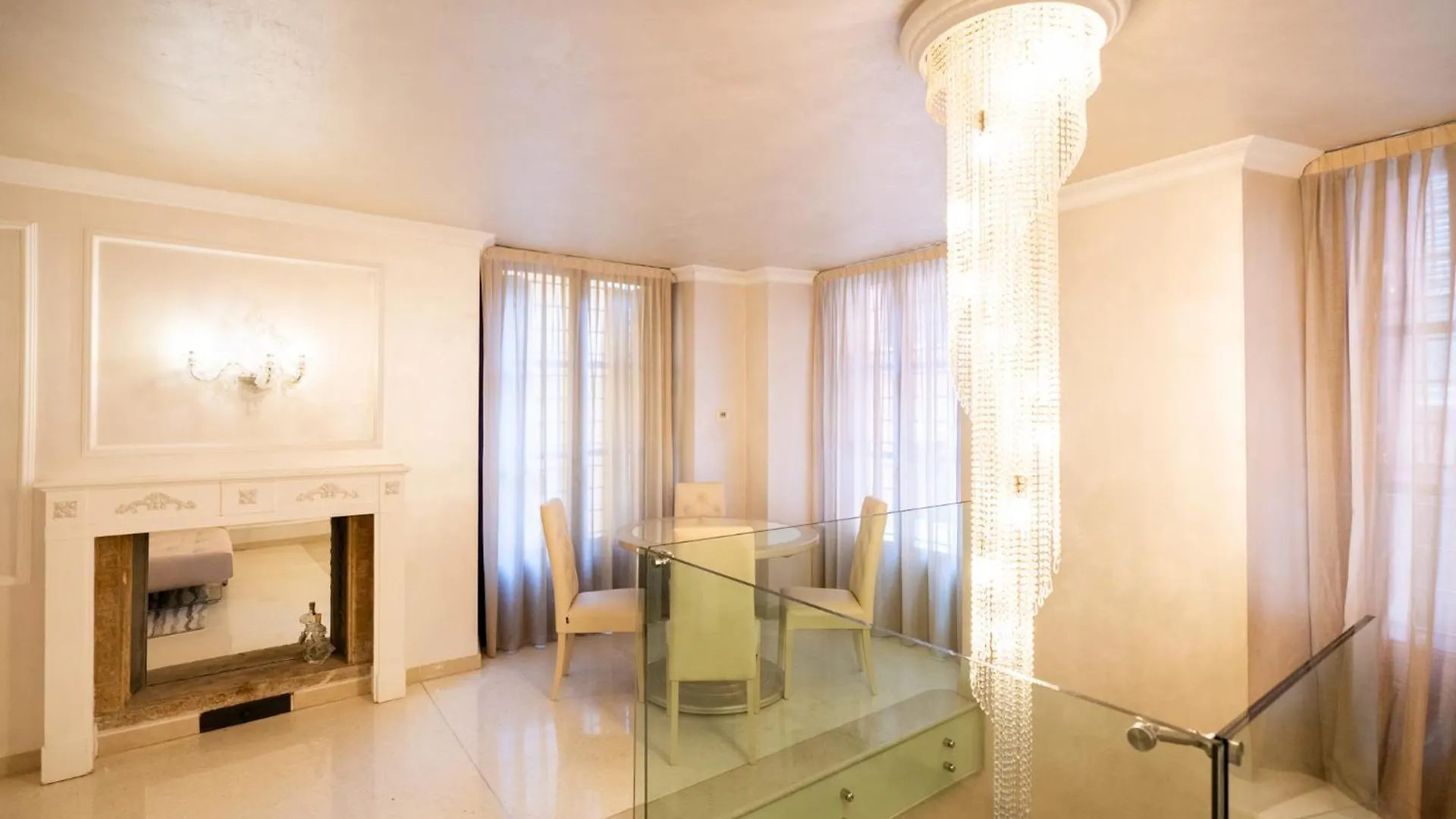 Domus Verona - Palazzo Lugo Apartment